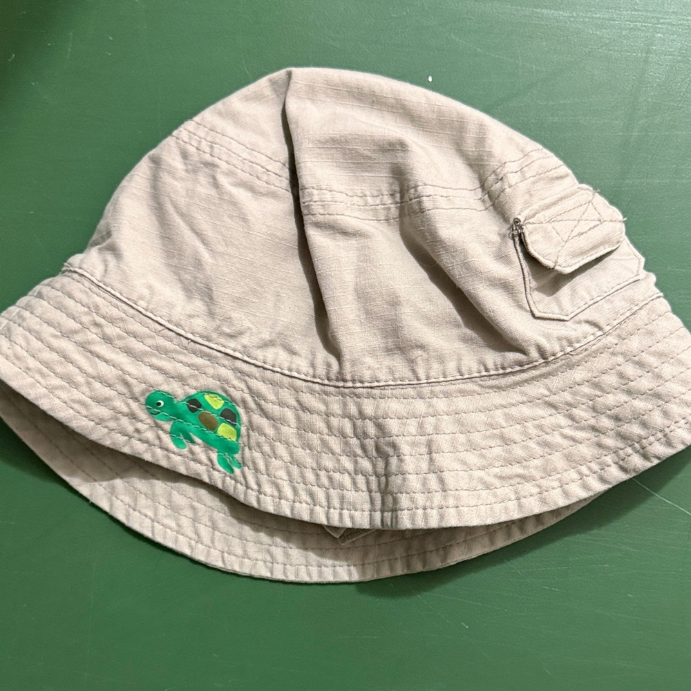 Jumping Beans Light Beige Toddler Sun Hat 5/$25 🤍💚
